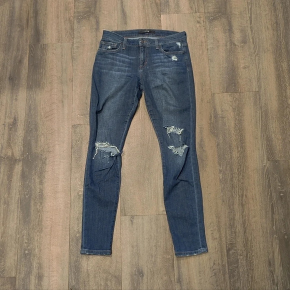 Joe's Jeans Distressed Skinny Jean in Vidika - Picture 3 of 7